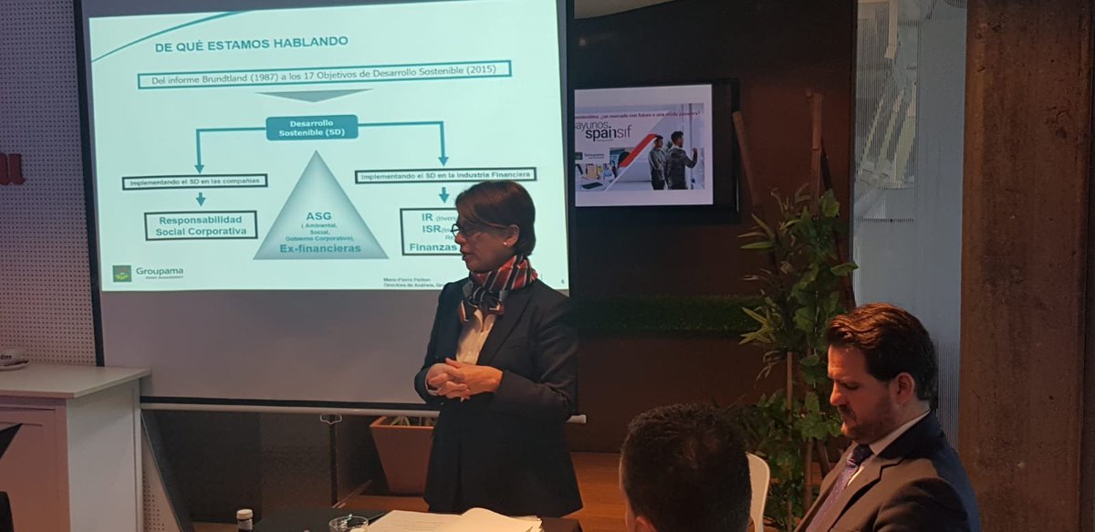 Desde 1987 con el Informe Brundtland a los #ODS en 2015, el desarrollo sostenible ha evolucionado desde su implantación en las empresas (#RSC) a convertirse en el paradigma de la industria finaciera (#inversiónsostenible). Marie-Pierre Peillon <a href="/GroupamaAM_ES/">Groupama AM España</a> en #desayunosISR
