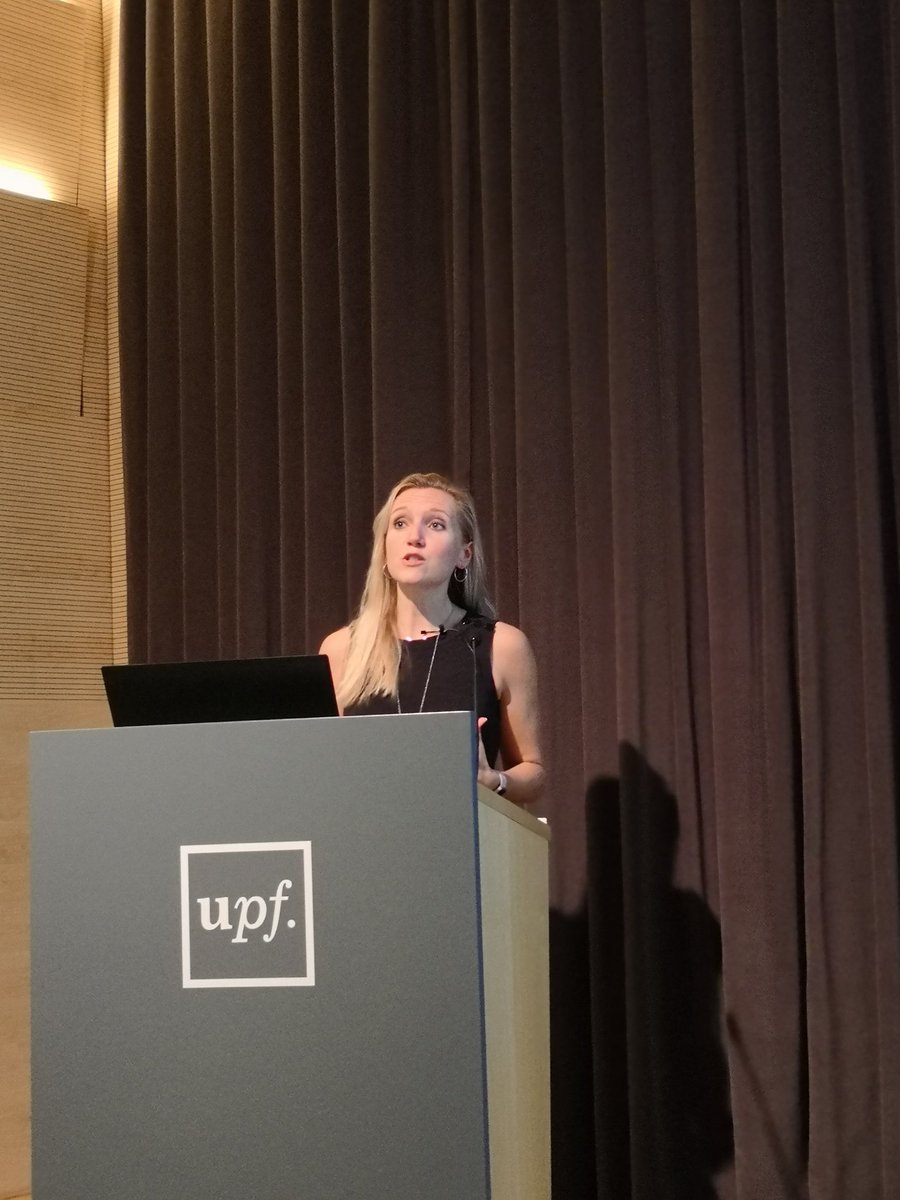 cscolari's tweet photo. Jessica Taylor Piotrowsky and "chocolate headlines" #MediaPanics #transalfabetismos Streaming: https://t.co/MNfiPnSQQo #medialiteracy @Trans_Literacy #transmedia #literacy @UPFBarcelona @facom_UPF #MEDIUMResearch #UPFResearchCOM https://t.co/M21gpzgfPv