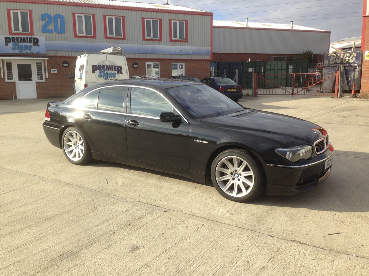 PremierSignsLtd's tweet photo. It's Black Friday! Here's a few mean looking cars we have wrapped in a variety of black vinyls. Which would you choose? Matte, Satin, Gloss? Or for that real stand out look even a Black Chrome. #blackfriday #frontendfriday #premiersigns #premierwraps #custom #wrap #carwraps https://t.co/H2zOiQ7U2y