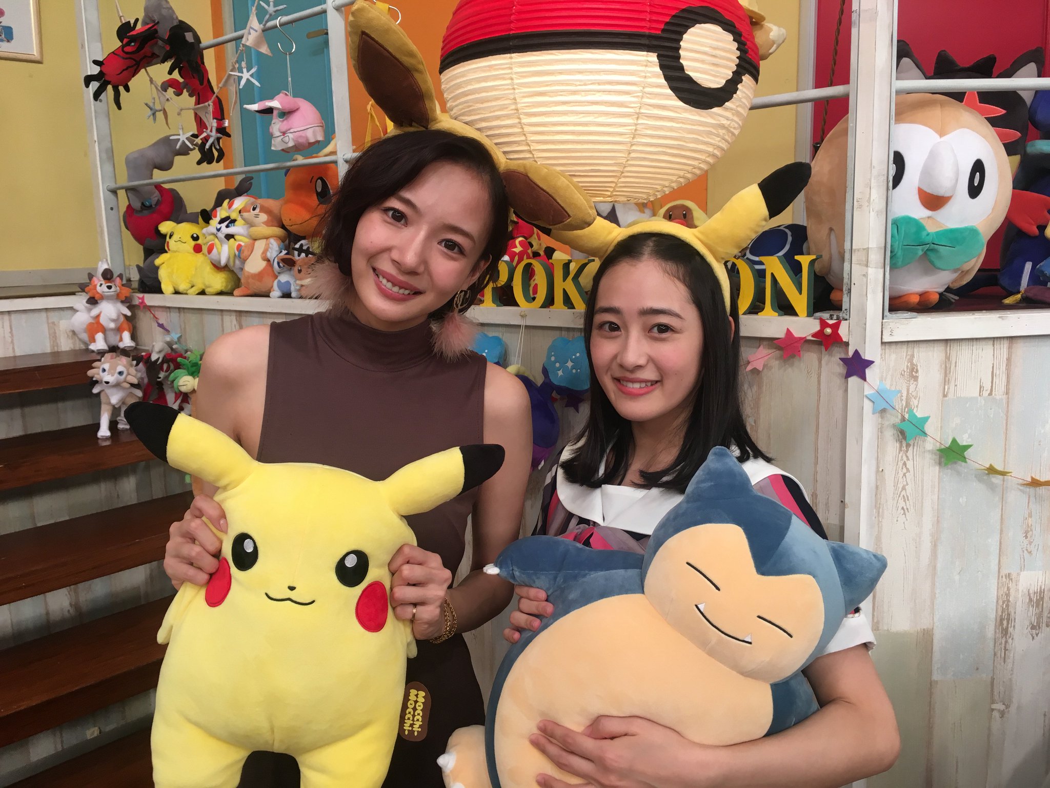 ポケモン公式ツイッター 明後日のポケんち ポケんちに 乃木坂46の向井葉月さんと 岡田紗佳さんがやってきた ポケモン エメラルド の111番道路の音楽が好きな向井さんと どうしても相棒を見つけたい岡田さん ちょっと変わった二人と色々なゲーム ポケモン公式ツイッター 明後日のポケんち ポケんちに 乃木坂46の向井葉月さんと 岡田紗佳さんがやってきた ポケモン エメラルド の111番道路の音楽が好きな向井さんと どうしても相棒を見つけたい岡田さん ちょっと変わった二人と色々なゲーム