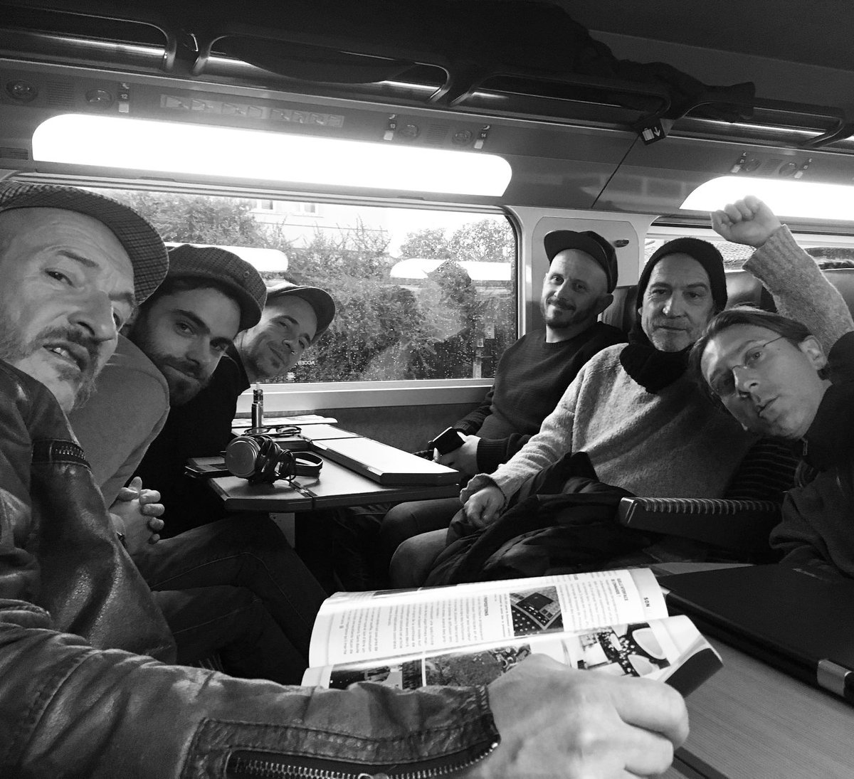 MoussuT's tweet photo. En route pour Paris 🚄 ! RDV ce soir aux #TroisBaudets pour le spectacle sur les chansons d'Opérettes marseillaises : on vous réserve une petite surprise avec la présence exceptionnelle de Rosemary Standley (Moriarty) ! #opérette #MoussuT #mtj2018 #liveinParis #concert https://t.co/YABsyTspSS