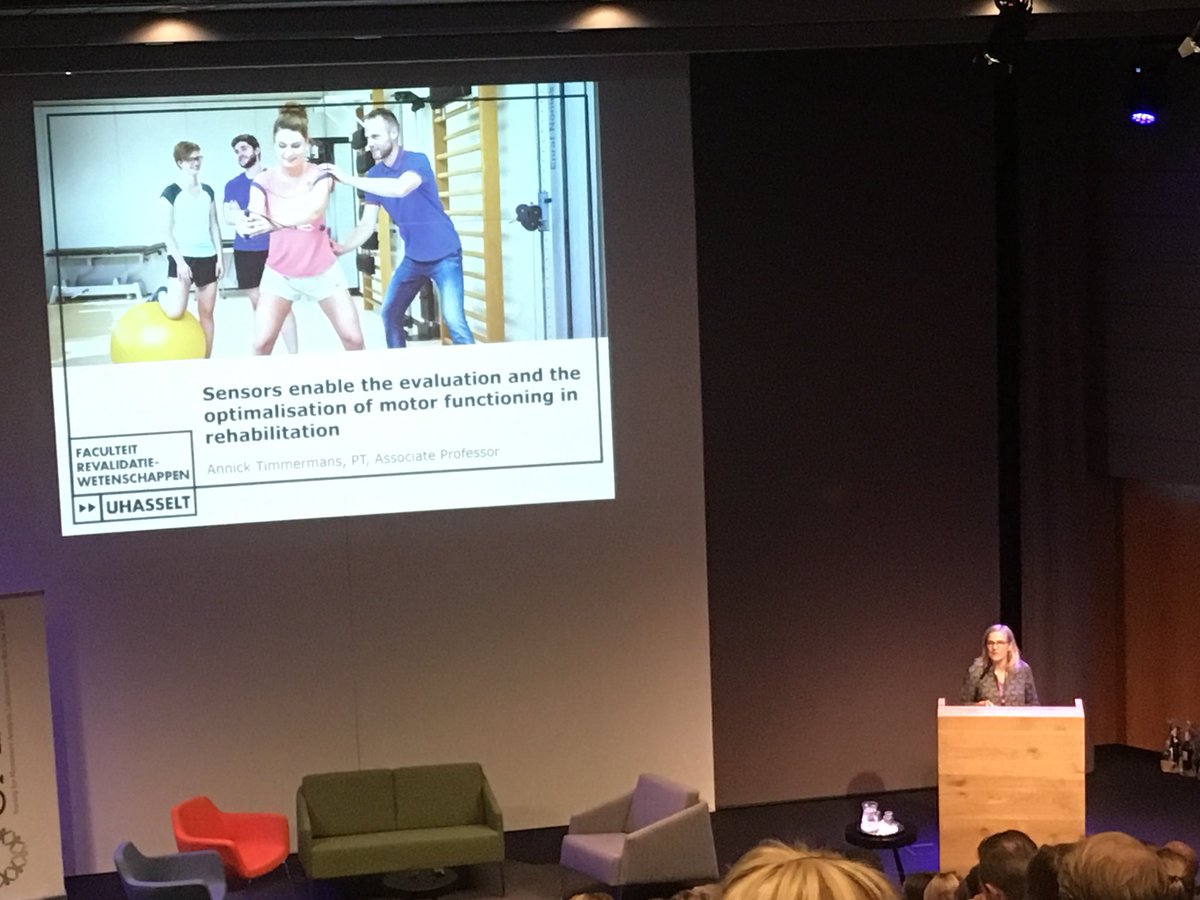 PieterMeyns's tweet photo. #SMALLL2018 is goed begonnen met leuke presentaties; eerst Jaap van Netten en nu Annick Timmermans!  @AnnickTimmerma @smalll_eu @REVALResearch @RWS_UHasselt https://t.co/qyUI40Pvam