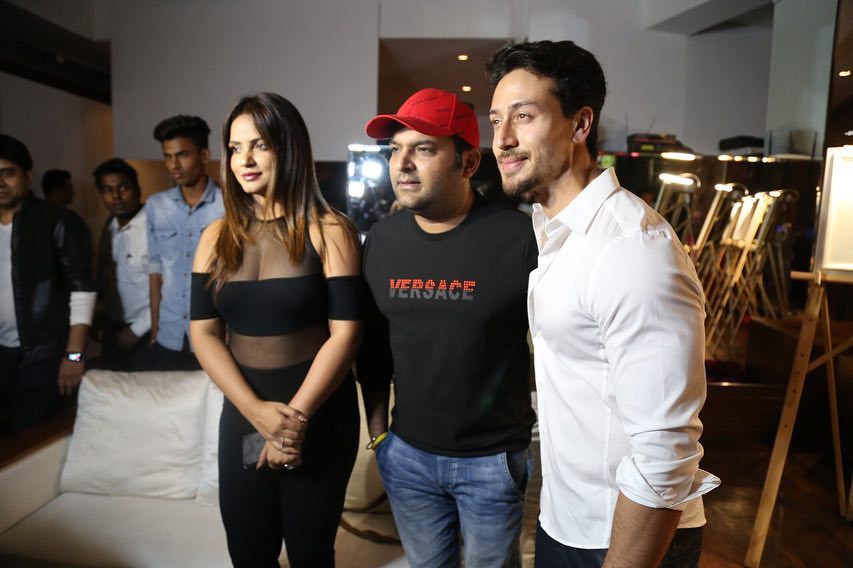 KapilFansGujrat's tweet photo. #AmtmIndia 2019 calendar launch @KapilSharmaK9 @iTIGERSHROFF #Rekha ji @singer_shaan @vivekoberoi @amtmindia https://t.co/zKakmkoRnw