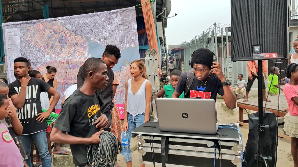 chicocoradio's tweet photo. @osomproduct1 @djmurphy Hey, Ososm, you were awesome on the decks at #ChicocoMaps community town hall. Maps and music! Thank you. https://t.co/jP4myI9HZO