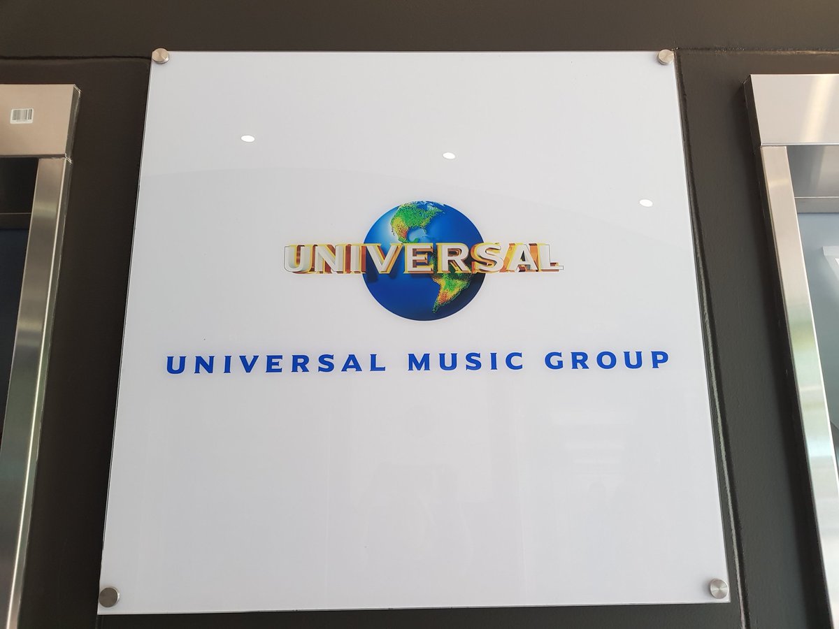 Stay tuned for some #CapsuleFest updates 💃