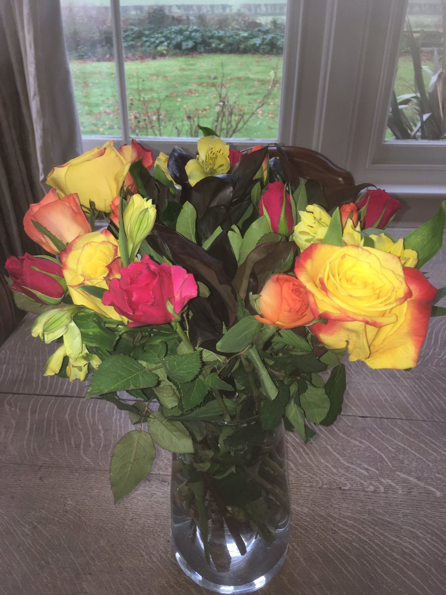 HazelHoskin's tweet photo. Thank you flowers just giving me a warm feeling inside #POWFS https://t.co/9oTGMSwhM6