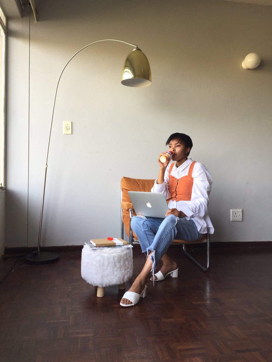 Neilwe_Nei's tweet photo. Starting your own side-hustle is no easy task, but I’m gratefull to have people that believed in my vision. @YogiSipSA wants to uncover new South African talent, so if you’re a designer or fashionista, share your work with me and lets support each other. #RefreshYourPerspective https://t.co/6j6SNwrZ59