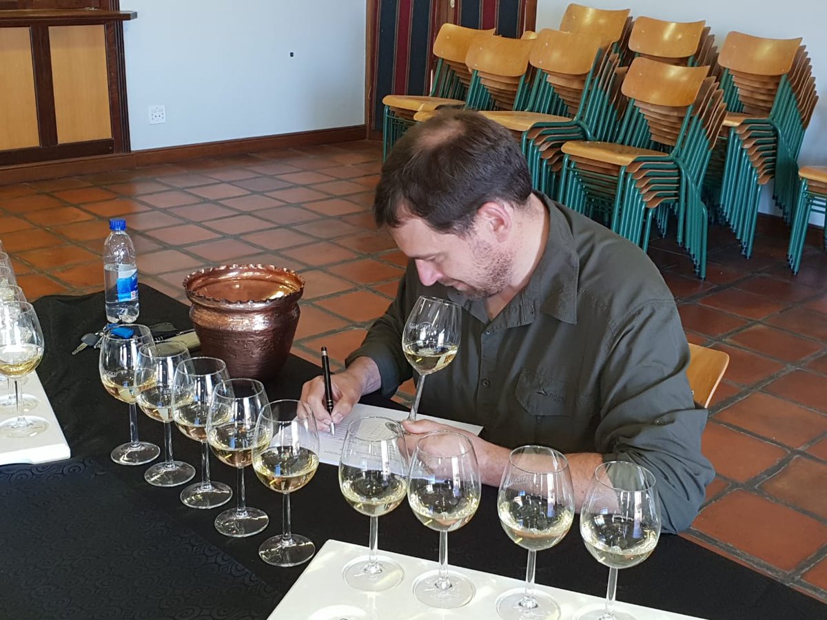 BreedekloofWine's tweet photo. Let the judging begin...

 Worcester / Breedekloof Winemaker of the Year 2018.

Meet the judges:

Anton Swarts (Cape Wine Master)
Kobie Viljoen (Villion Family Wines)
Wilma Smith (Sommelier @Spier)
Johan Delport  (Waverly Hills)
Tom Block (Cape Wine Master) https://t.co/aLWLGsEST4