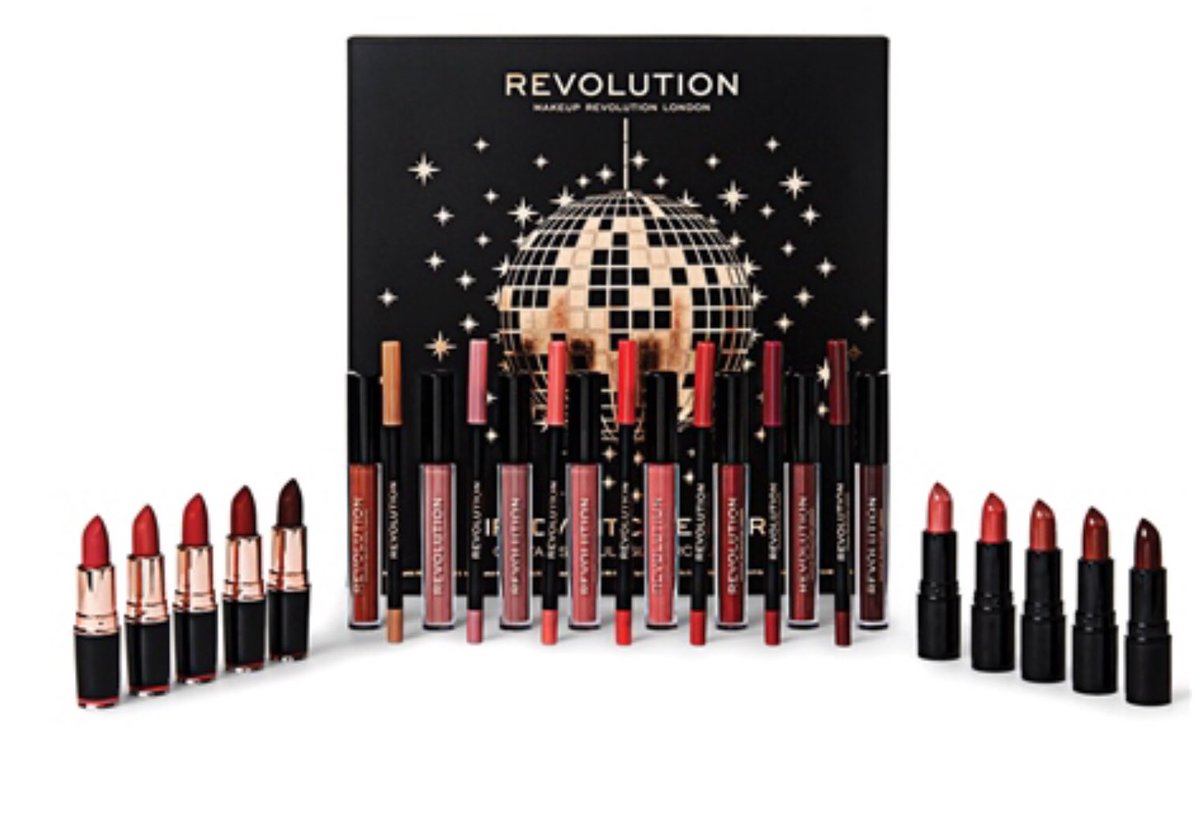 makeeatrepeat's tweet photo. VEGAN BLACK FRIDAY THREAD👇:

Up to 50% off @MakeupRVLTN
Lip Advent Calendar £20 : https://t.co/Wy2ONt2uh5
Chocolate Heart Gift Set £16.50: https://t.co/8UTx9iYOW9
Revolution Totally Soph £13.50 
https://t.co/qNmAuQ8FSc
Vegan search results list 👉 https://t.co/mDLi3rEzgu
#AD https://t.co/ekQHgqdFU3