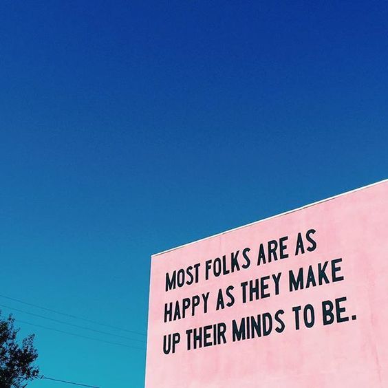 w2wpr's tweet photo. #thoughtoftheday Most folks are as happy as they make up their minds to be. #MotivationalQuote #FridayFeeling #PositiveVibes https://t.co/uLJCJ4432X