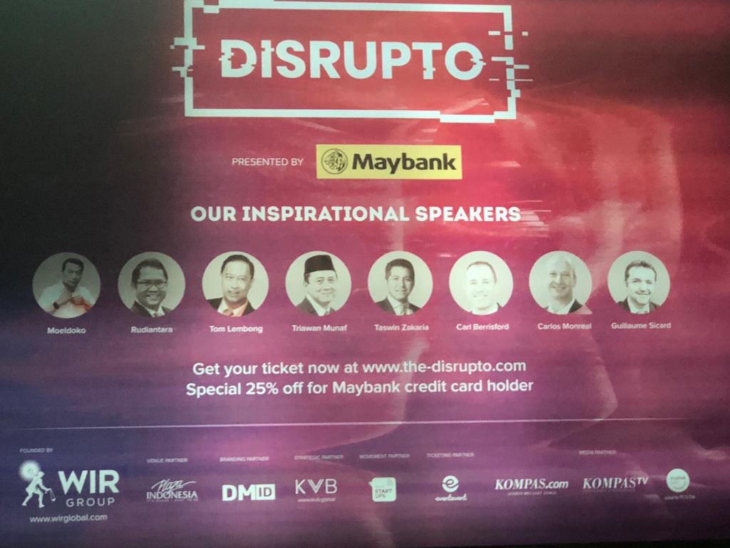 plasticenergy's tweet photo. Carlos Monreal presenting at #DISRUPTO on the waste management issues in Indonesia leading to #oceanpollution, explaining how @plasticenergy with its #chemicalrecycling proven technology is a solution to improve the management of plastics #disruptivetech #beatplasticpollution https://t.co/FPCYK2t05o