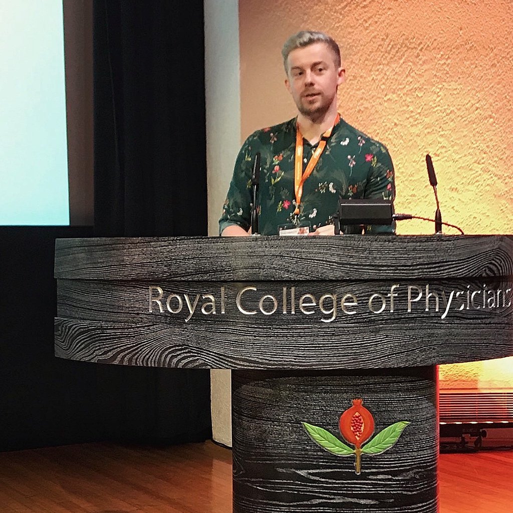 chrisw0440's tweet photo. Got to talk about sex at the Royal College of Physicians yesterday. Always a joy https://t.co/Q9zO74lZP6