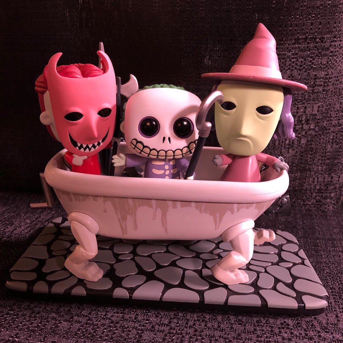 popandfunstore's tweet photo. Filtrado el nuevo Movie moment de #PesadillaAntesDeNavidad con unos adorables Lock, Barrel y Shock. ¡Disponible muy pronto en #PopAndFunStore ! https://t.co/Rt2hN9nBCL