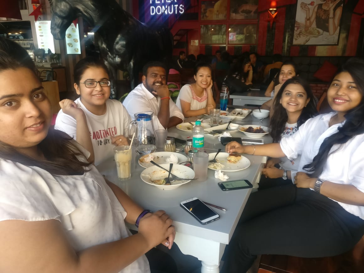CPD_PUNE's tweet photo. A perfect place to study, work, or party... CAFÉ PETER is for all! All this in the company of great food and coffees!

#CafePeterdonuts #Cafe #Restaurant #vimannagar #bavdhan #pimplenilakh #aundh #apteroad #bundgarden #kharadi https://t.co/FQYSARLRDt