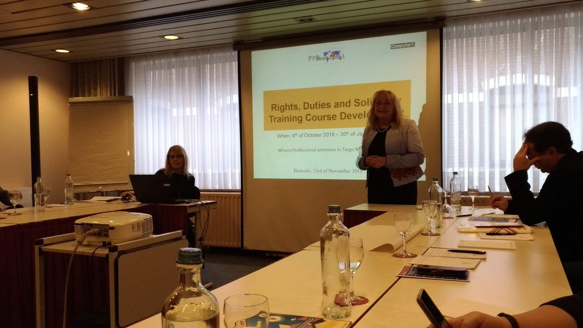 solisanama's tweet image. Now @AngelaProfess explains about the works done by FUNDAŢIA PROFESSIONAL  in Romania within Remproject @EUErasmusPlus @EU_Social @etfeuropa #EUVocationalSkills #EUTraining #education #migration #Remproject