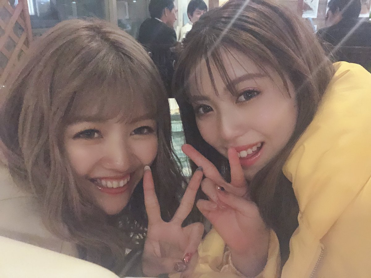 nakano_ena's tweet photo. 撮影終わりに夏恵那❤︎❤︎

ご飯食べてカラオケ🎤で
充実しました☺︎

いっぱい話せてスッキリ！
やっぱり安定に落ち着くんだなぁ、😌

なつえちゃん今日はありがとう❤︎ https://t.co/4Oxovn2knm