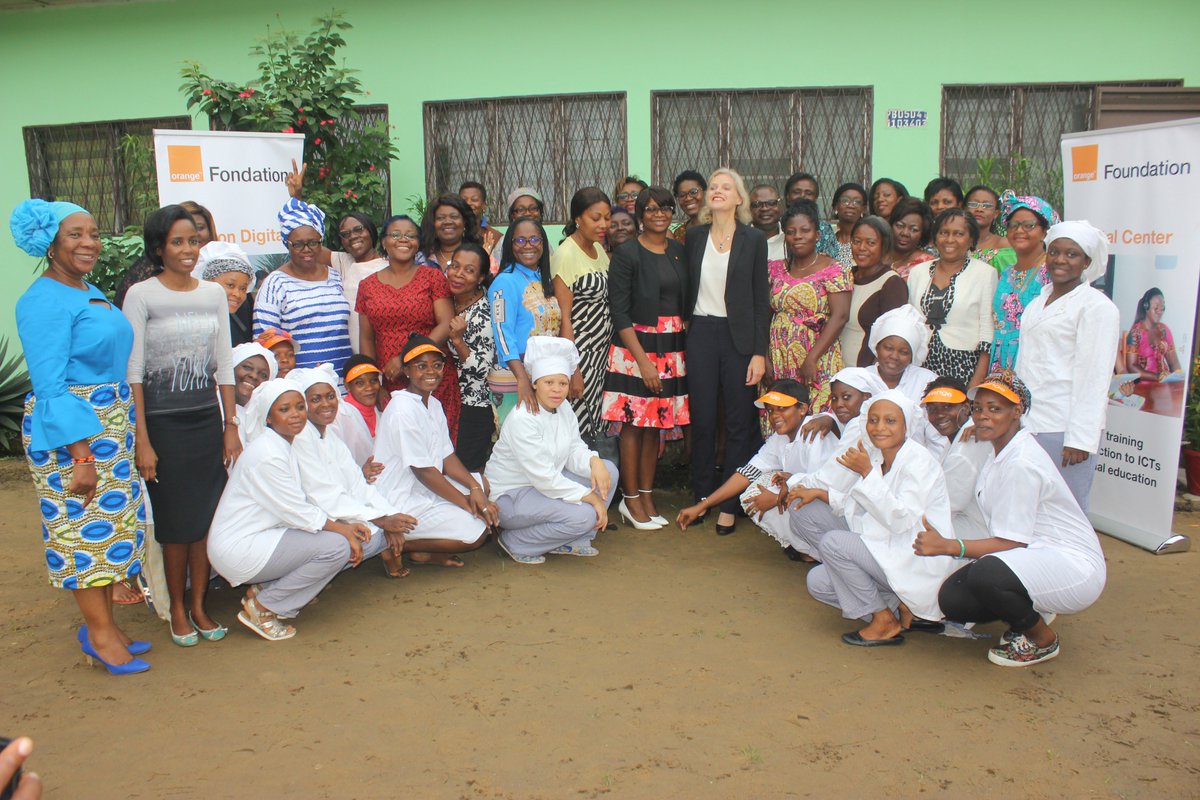 integrationcm's tweet photo. #Initiation au #numérique : #Orange Cameroun cible la #Femme https://t.co/WdqQqzD4mU
#MarketingDigital
#Marketing
#Journal_Integration https://t.co/0fSZHES63o