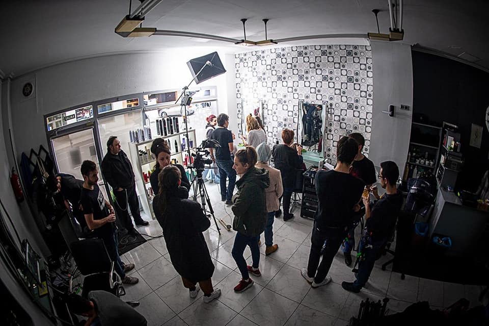 VGFilmOffice's tweet photo. 🎬 GRABAKETAK| Hil honetan film luzeak ez ezik #filmlaburrak eta #webserieak grabatu dira gure hirian: Beñat Fontanedaren #niunamas film laburra eta @Dperezsanudo|ren @sivienesrepites webseriea
📸 Jaizki Fontaneda eta Borja Mantilla proiektu hauen FBetik jasota https://t.co/WM9ZiStfrg
