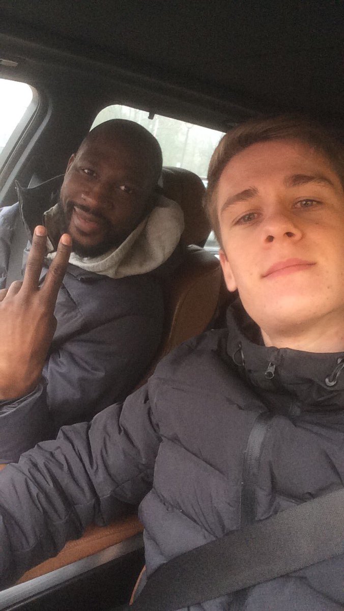 2nuitsavec's tweet photo. Tournage de l’épisode 18 avec... la LÉGENDE @flopietrus 🏀 https://t.co/Ra0chGb1x6