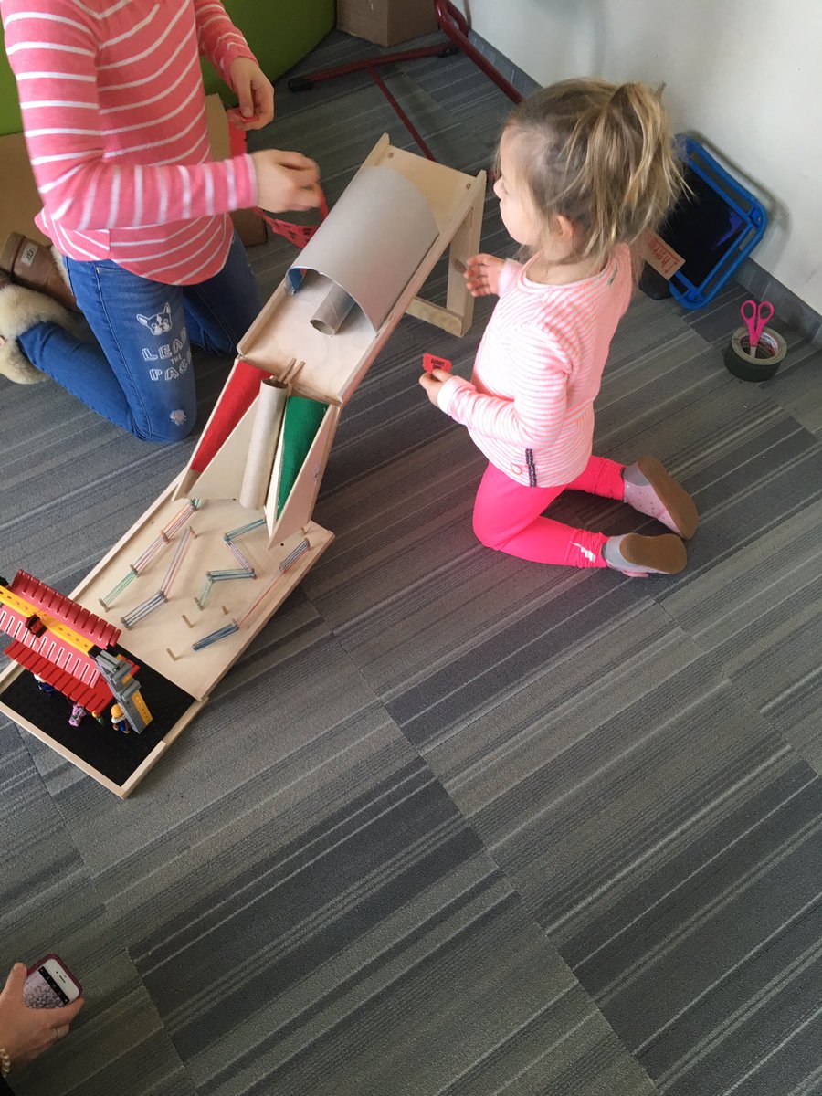 isdedu's tweet photo. @ISDFifthGrade have been working hard to construct a @CainesArcade inspired cardboard fun fair for the lower elementary students! So many creative games to play! Amazing examples of how “Engineers use ingenuity to solve problems.” #maker #arcade #funfair #cardboard #isdpride https://t.co/sJHi0b48n1