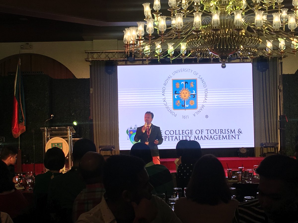 TOMCATust's tweet photo. Our last speaker for tonight is a wine educator and Sommelier Services Consultant, the founder of Wine Head Sommelier Philippines and champion of 2nd Philippines Sommelier Competition, Mr. Eanglebert Guina.

#VALIMAIRE 
#HarvestingNow https://t.co/OcwfbPkGxq