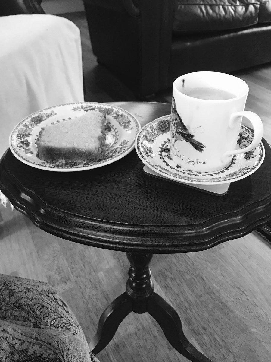 It’s always nice to go round to a clients house and be welcomed with a nice cup of coffee and lemon drizzle cake  😃