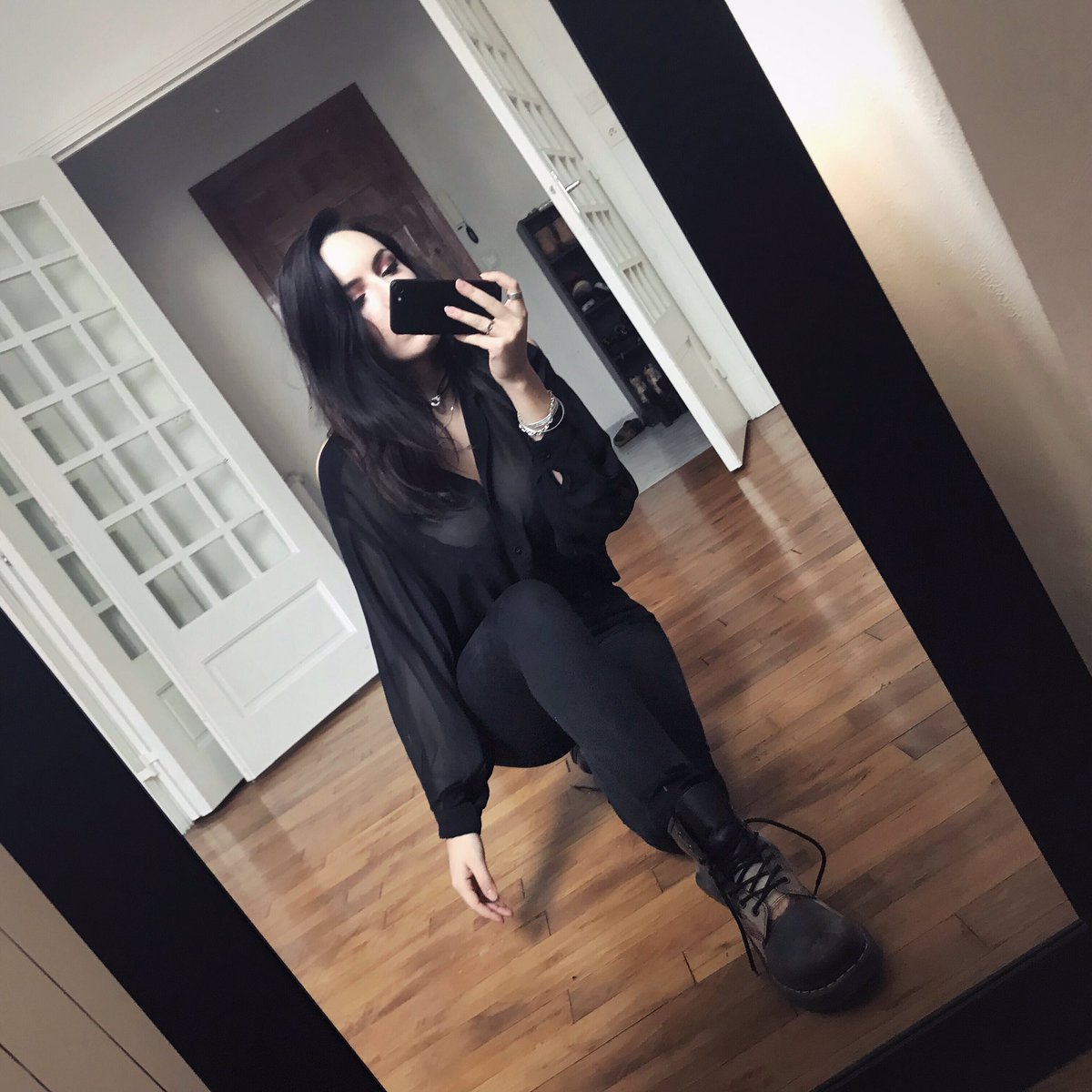 mangchanis's tweet photo. Who’s afraid of the Big Bad Wolf ? 🌑

#makeup #ootd #grunge https://t.co/ktBTm2MDXC