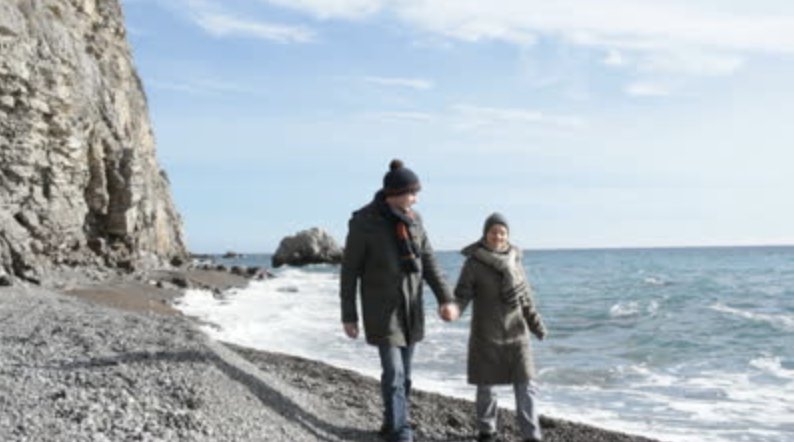 Dunsdonfarm's tweet photo. There's nothing that blows away the cobwebs better than a wild and windy walk on one of our beautiful nearby beaches https://t.co/F2BAG9ORNw https://t.co/oYWsYVSqfV