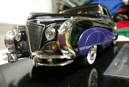 LilyKersen's tweet photo. New! Motor City USA 1948 Cadillac Body By Saoutchik 1/24 Black &amp; Violet #235/450 RARE https://t.co/upBO12Jkym #Matchbox #Diecast https://t.co/Dw5anzwE8w