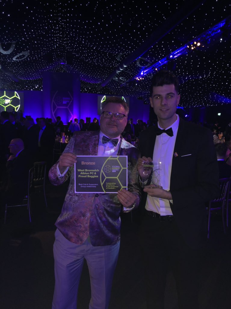 WBALGBT's tweet photo. Great night at the @footiebizawards and we’re so proud to have won Bronze for ‘Best Club & Supporters Group Relationship’ with @WBA.
Thanks to everyone at West Bromwich Albion, our members, @SuppDirect, @AnwarU01 and @footiebizawards.
#WBA #FBA2018 https://t.co/alq0daylt6