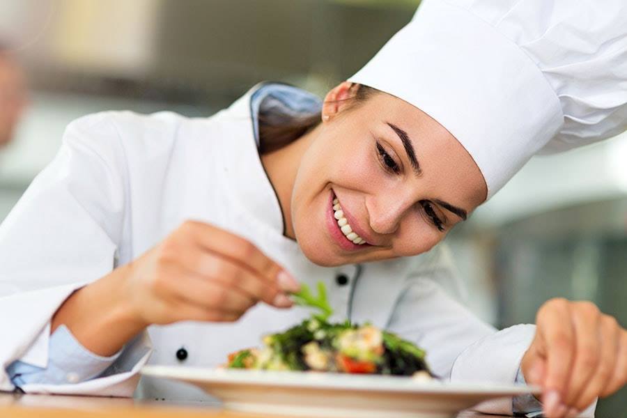Thomson_FRA's tweet photo. Si vous avez envie de concocter de bons petits plats à vos proches comme un Chef, faut-il troquer votre cocotte-minute pour un #GeniMixProConnect ? Éléments de réponse dans notre mag ➡ https://t.co/clycDJpfvX 😋🍲 #ThomsonÉlectroménager #CuisinezFacile https://t.co/uZlMaQ90va