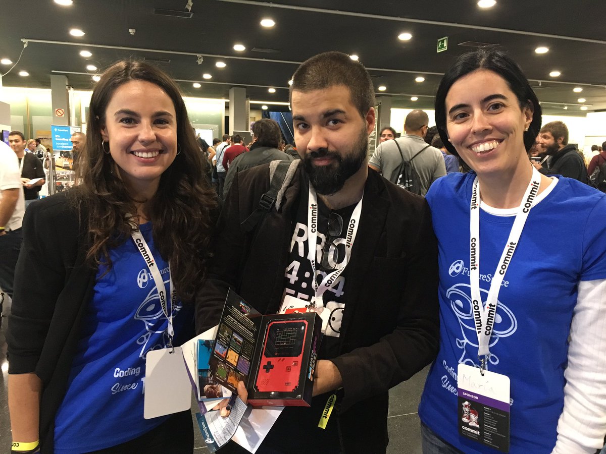 FutureSpaceES's tweet photo. Ya tenemos al ganador del primer sorteo del día! Enhorabuena @Luis_EPS Esperamos que lo disfrutes! Muchas gracias por tu participación ! Gracias también a nuestro equipo @mariatorrijos y Raquel!🎮 #commitconf2018 #comfuture https://t.co/jLNI4ByXUc