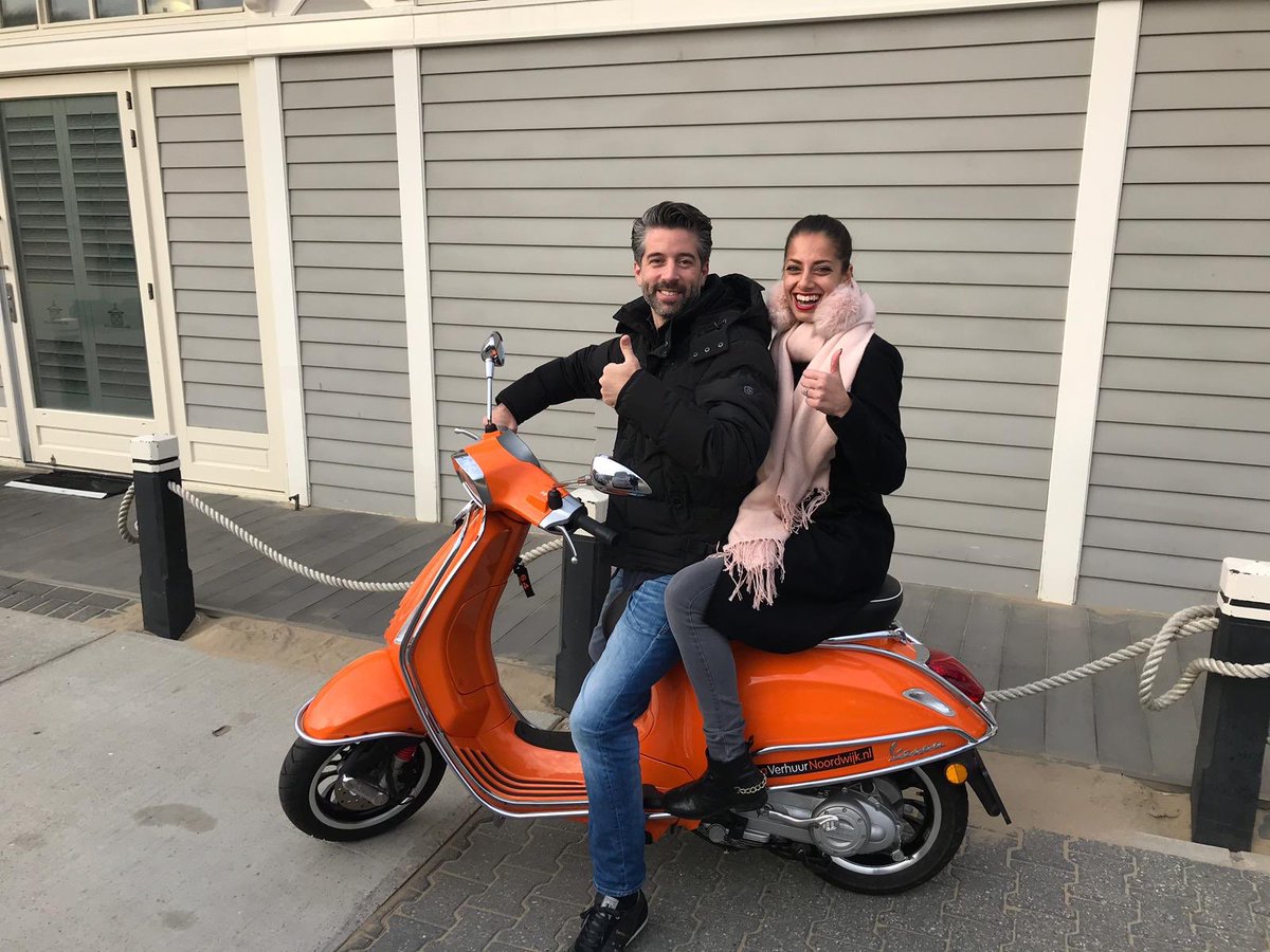 SorayaWFCC's tweet photo. We are doing everything we can to raise money for KNRM today!! Nothing can stop us... not even the cold... please help us and donate... #costeam30  @WorldForum_  @TheHagueCVB #salesprofs https://t.co/jORSFbPO5F https://t.co/nuG8qnNsWe
