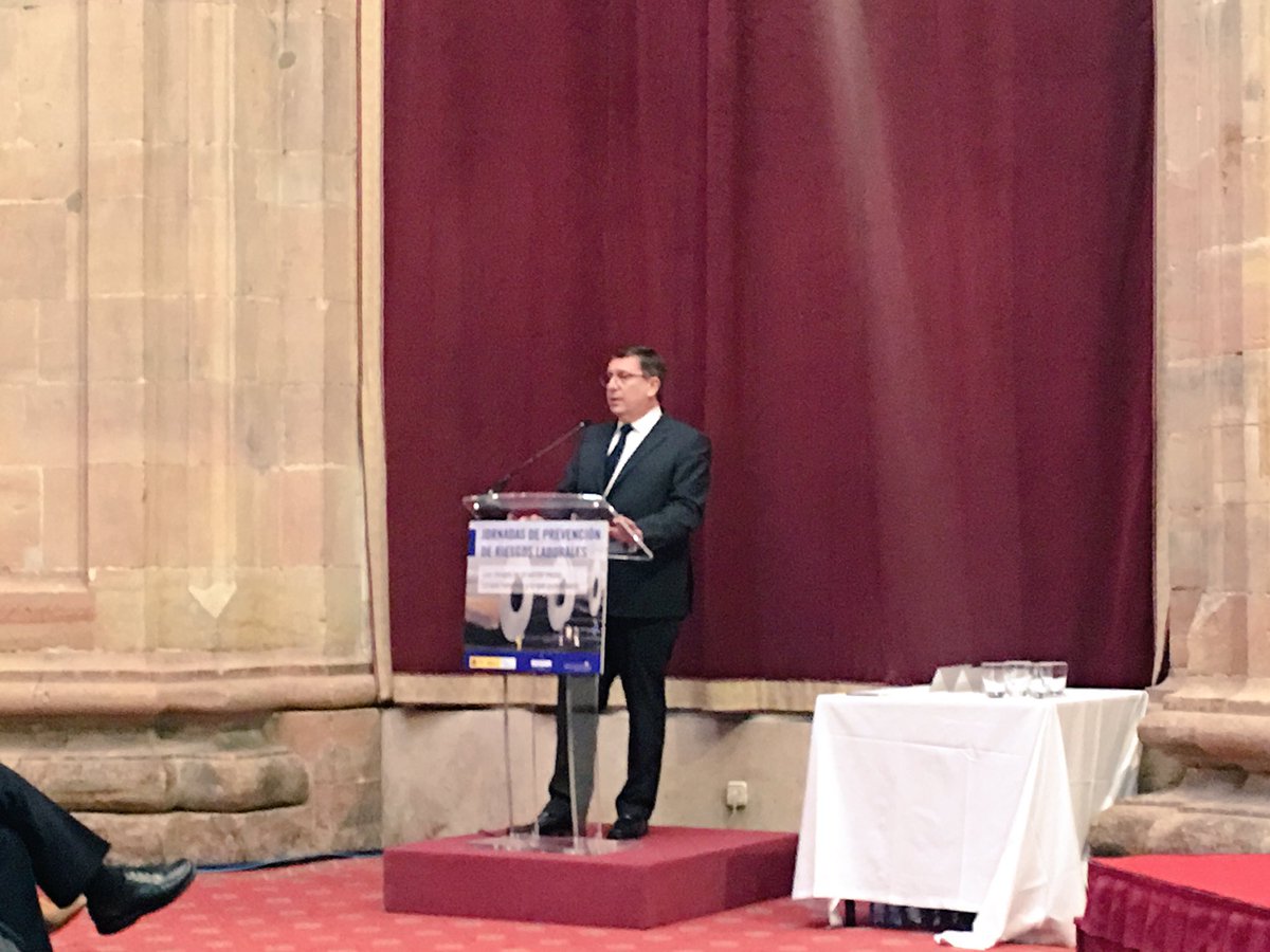 Otro Goernemann, Experto en Seguridad de Maquinaria - Normas y Regulaciones en #SICKAG,  nos habla de “Robótica colaborativa - Riesgos y ventajas”