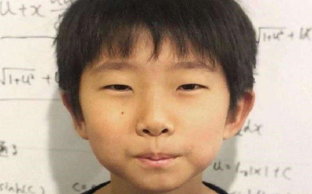 ArabiHashtag's tweet image. طفل ياباني يصبح “عالما” في الرياضيات في سن 11 عام hashtagarabi.com/90923/%d8%b7%d…