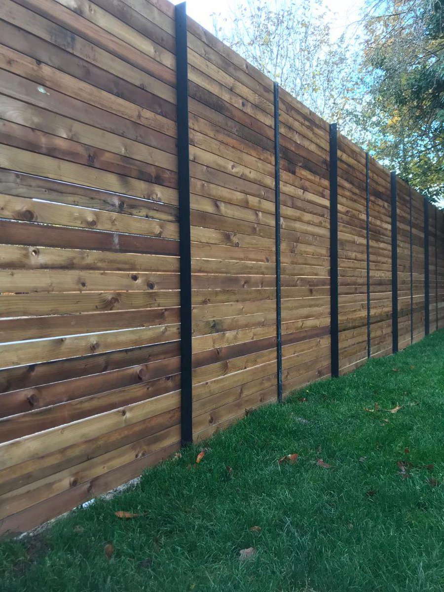 boundaryfenceuk's tweet photo. A shot of the reverse-side of some #bespoke #screening designed, supplied &amp; #installed by Boundary Fencing UK! Screening  is a great alternative to traditional panelled #fencing. Call us today for a free quote or visit our website - https://t.co/t93M9XK5af | 0800 772 3048 | #kent https://t.co/lIMtmpRo0U