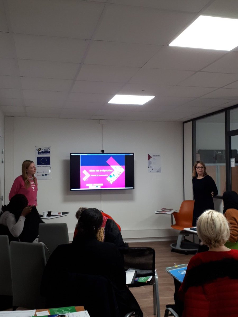 AstridLse's tweet photo. Ce matin rdv à la @cciessonne pour apprendre à gérer sa #e-reputation.

@NumeriqueCci91

#numérique #reseausociaux #reputation #web https://t.co/5nzNuxXAa6
