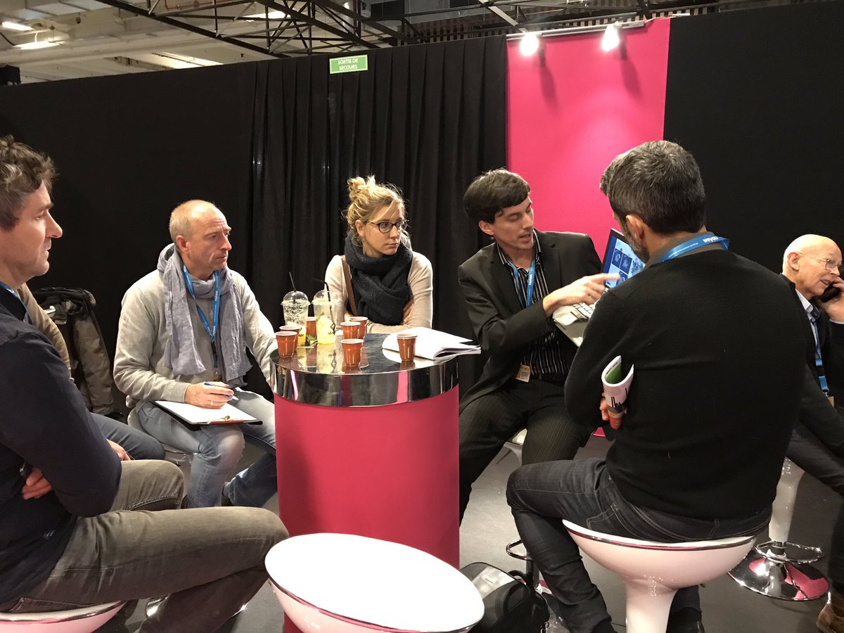 RubanYannick's tweet photo. Quand le salon educatice permet des rencontres et échanges entre formateurs de plusieurs départements. 
@dsden61 https://t.co/lfMgvE8MJ4