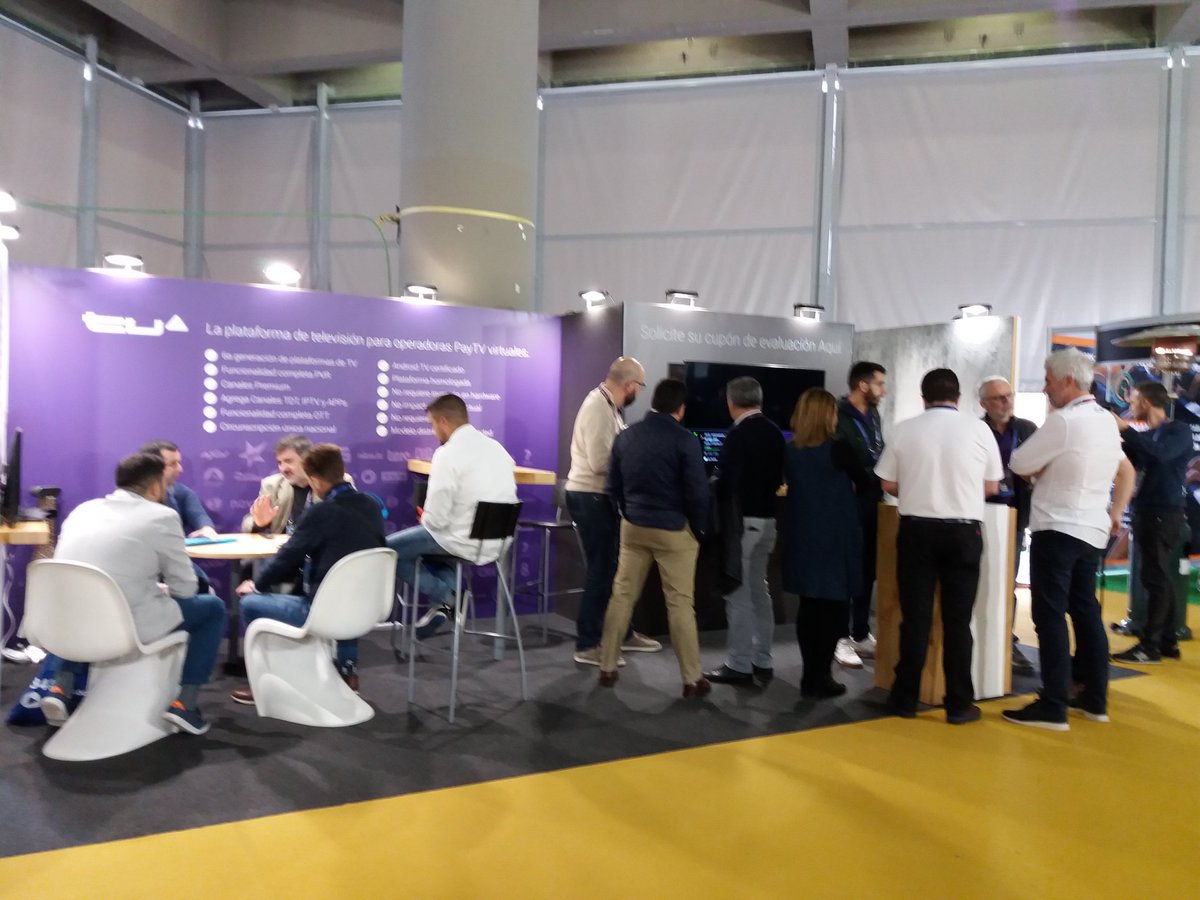 cineytele's tweet photo. Stand @TVUp10 siempre tan concurrido #ACUTEL2018 https://t.co/BjXeQKMZ8L
