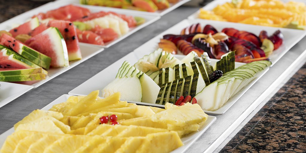 Star the day full of energy at Hesperia Villamil. We have the best variety of freshly cut fruit. You won´t be able to resist! nhhotel.to/2pXnKHP