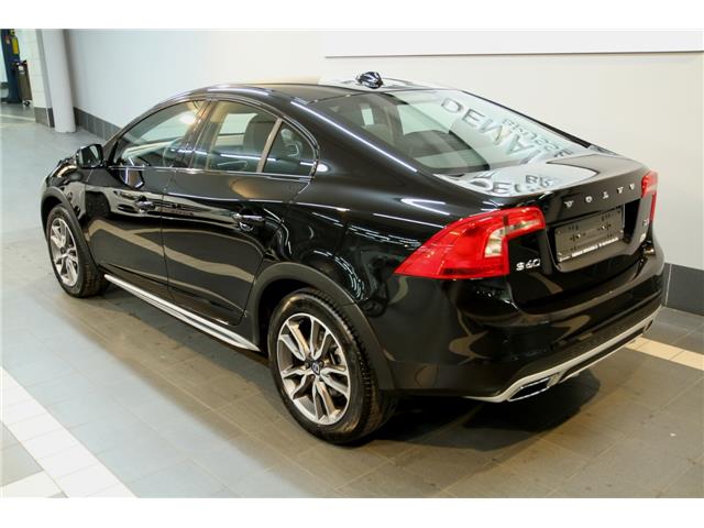 DemanBrussels's tweet photo. #diesel #car #voiture Craquez pour ce #Volvo S60 2.0 D3 Cross Country Plus, 24.500 km, boîte automatique, diesel, 2017, 25.900€. Pour plus d'infos, c'est par ici 👉 https://t.co/oyck9ecYDM https://t.co/YCYK2HHJLS