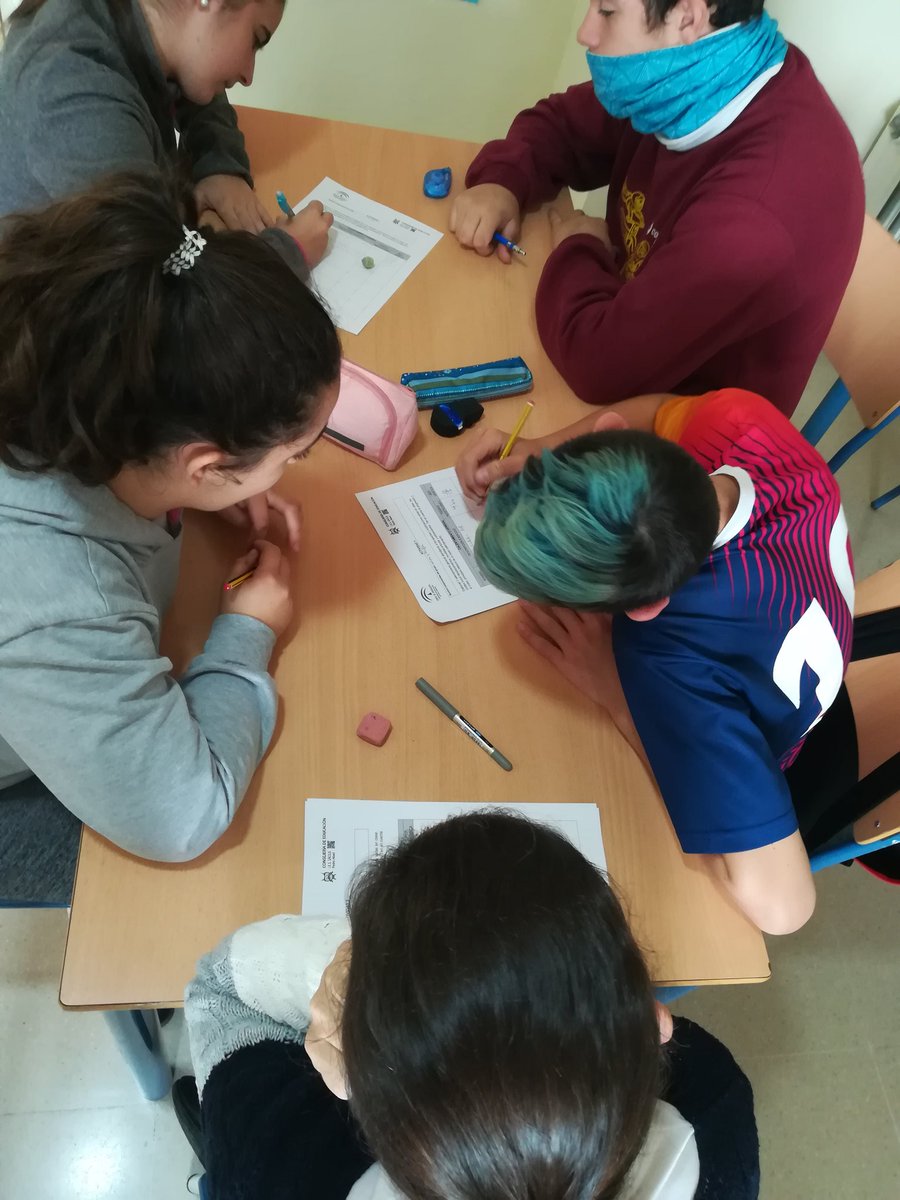 iessacilis's tweet photo. Grupo interactivo de Educacion Fisica 3° de ESO. @tristang1978 @mlucenar @rosi_jimba El voluntariado colabora en la gestión de interacciones https://t.co/wFvgXhgaWp