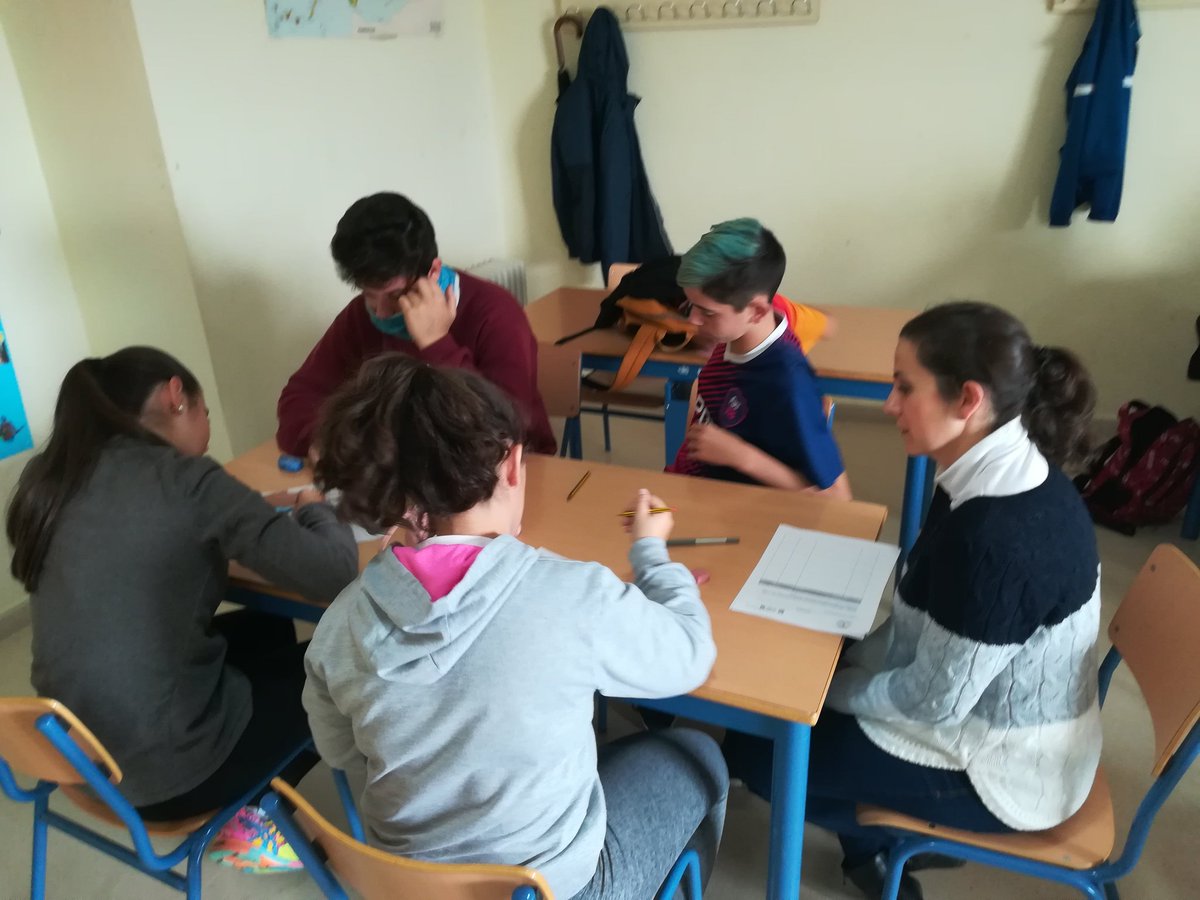 iessacilis's tweet photo. Grupo interactivo de Educacion Fisica 3° de ESO. @tristang1978 @mlucenar @rosi_jimba El voluntariado colabora en la gestión de interacciones https://t.co/wFvgXhgaWp