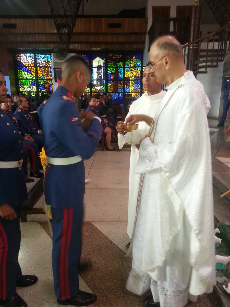 Mcsordimilvzla's tweet photo. Misa de Cristo Rey en la Academia Técnica Militar Bolivariana. @benito_adanm https://t.co/e6mBmlRtlS