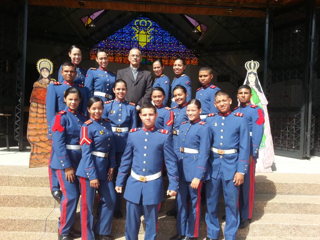 Mcsordimilvzla's tweet photo. Misa de Cristo Rey en la Academia Técnica Militar Bolivariana. @benito_adanm https://t.co/e6mBmlRtlS
