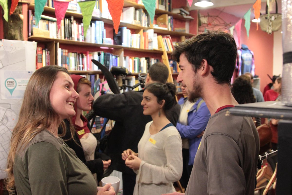 FoodSharingEd's tweet image. The Food Sharing Hub is looking for a Volunteer Experience Guardian!
The role involves volunteer recruitment, administering and analysing surveys, and having great people skills :D
shrubcoop.org/volunteer-expe…
Pop a message to laurie.king@shrubcoop.org if interested :)