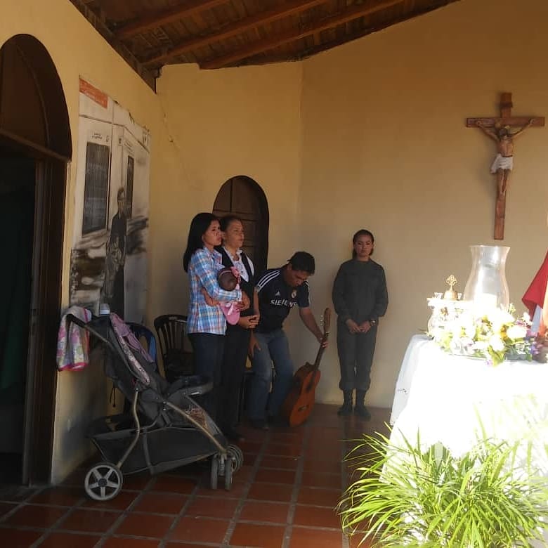 Mcsordimilvzla's tweet photo. Misa de Santa Cecilia, Cristo Rey e inicio de la navidad en el 143 BIMEC. @benito_adanm https://t.co/VQ3rgC7FcC