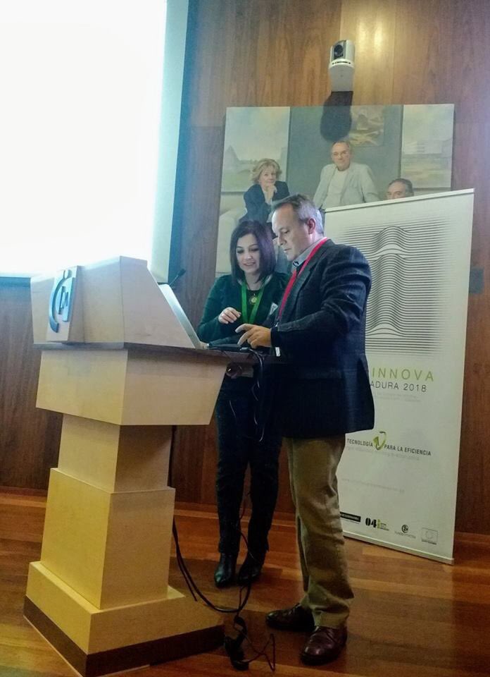 INTROMAC's tweet photo. 300 asistentes se dieron cita en el Foro Innova Extremadura 2018 #innovaEx18 en #Cáceres para debatir el futuro de la región desde la I+D+i. INTROMAC estuvo presente hablando de #economiacircular en la cadena de valor de la #Construcción https://t.co/MSKFTzmMP6… https://t.co/Vvn2LtL3Tn