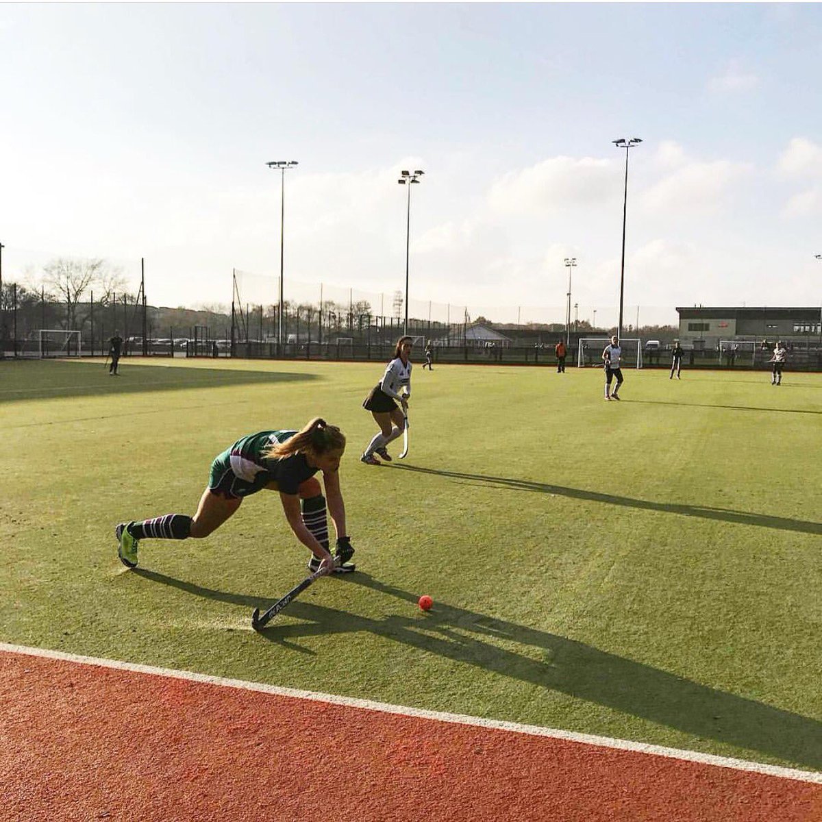 a repost of a brilliant photo of Kimberley from our Ladies 1st XI from their win against Kent on Wednesday, seeing them through to the next round of the BUCS Cup. Tomorrow will see them playing against Wanderers to secure the top spot of their Surrey League!🏑💜