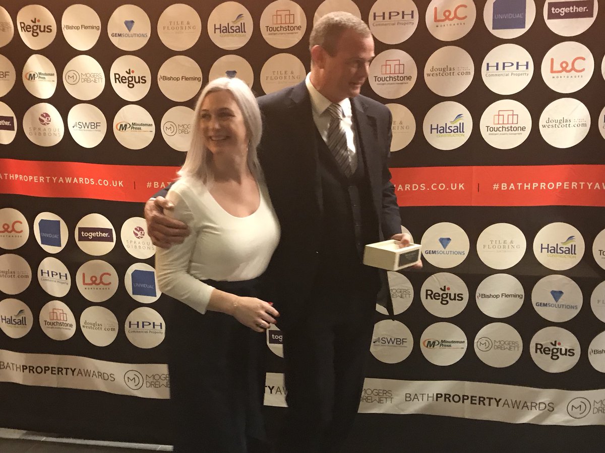 Our congratulations to <a href="/TyningsBath/">TYNINGS</a> who are also deserved winners of a Residential Agent Award. Great work by all involved. #BathPropertyAwards